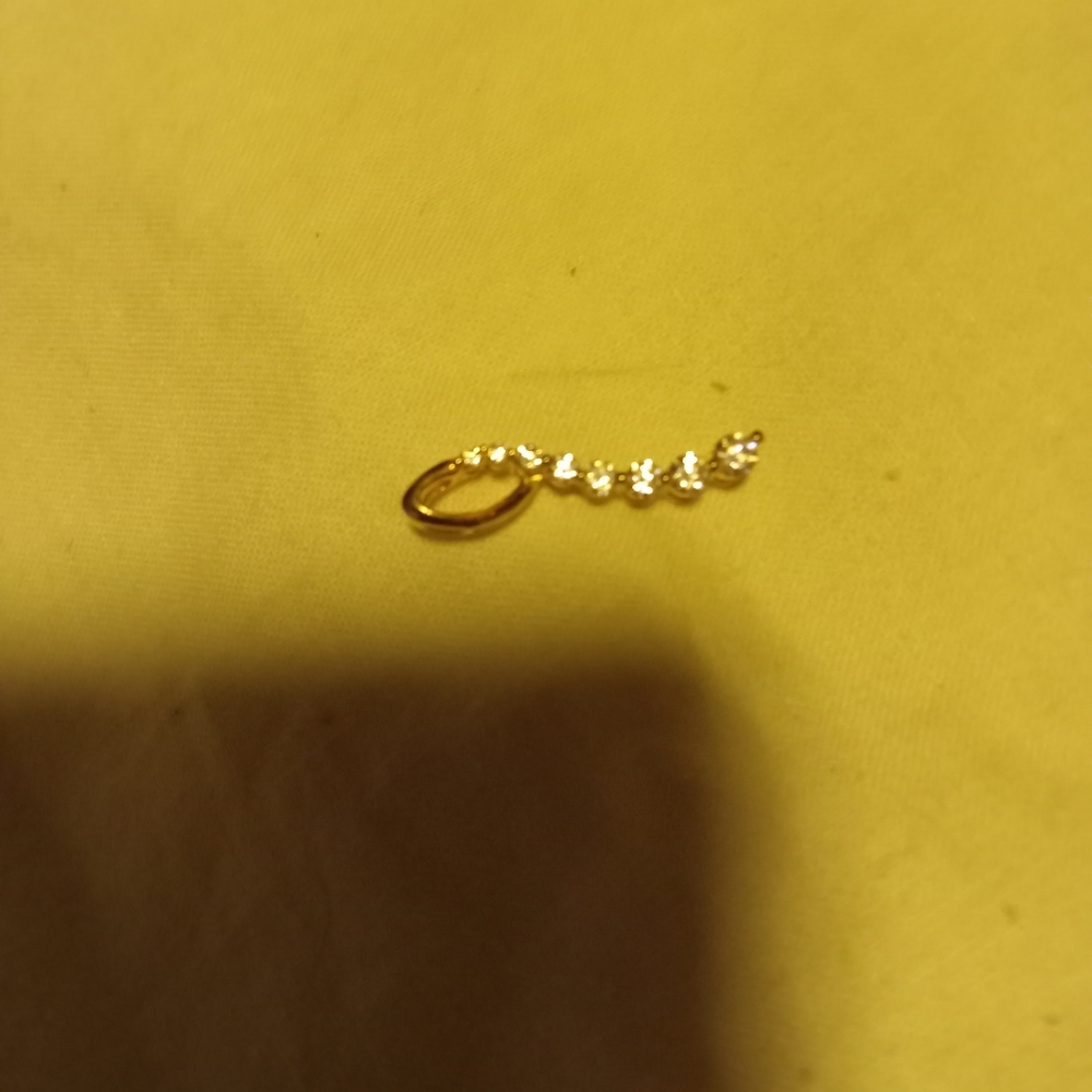 10k pendant without chain and diamonds